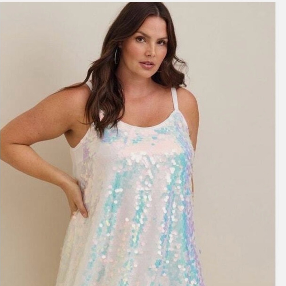Torrid 4x or 26 iridescent white Holiday Party New Years dress NWOT